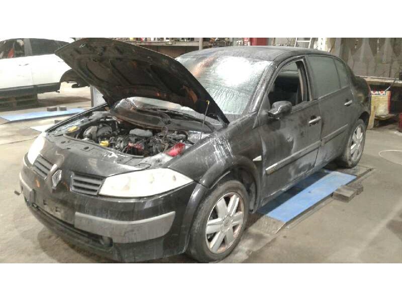 renault megane ii classic berlina del año 2005