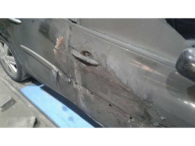 renault megane ii classic berlina del año 2005