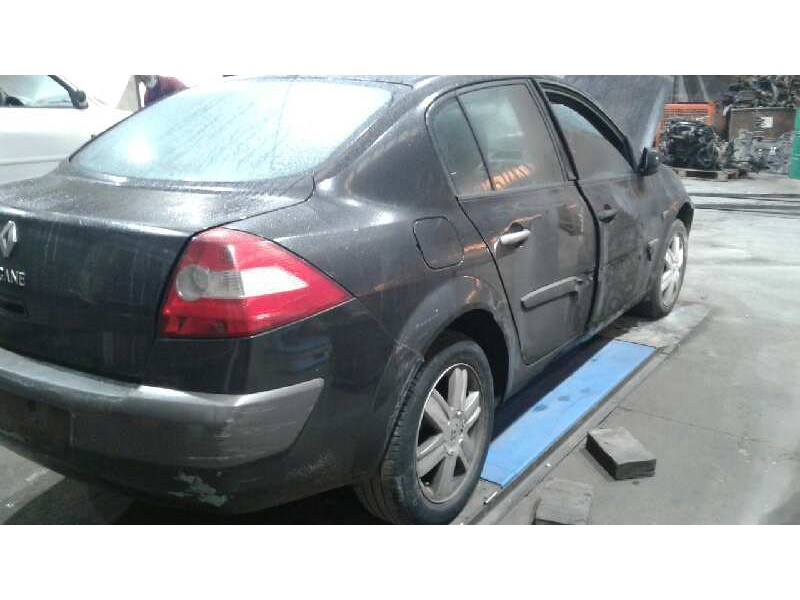 renault megane ii classic berlina del año 2005