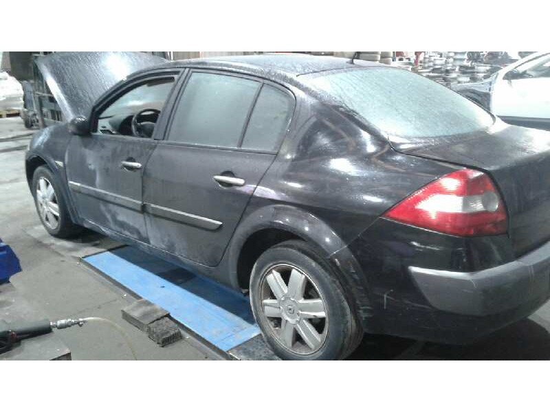 renault megane ii classic berlina del año 2005