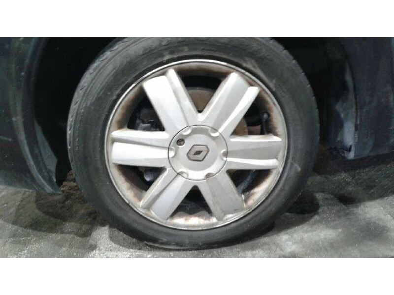 renault megane ii classic berlina del año 2005