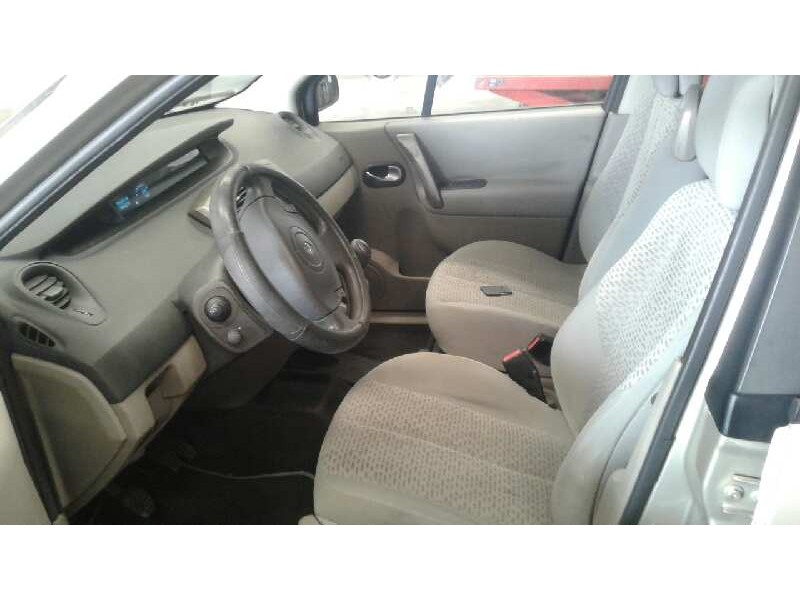 renault scenic ii del año 2006