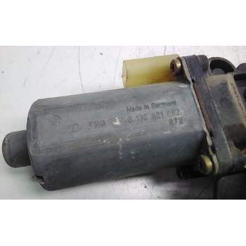 Recambio de elevalunas delantero izquierdo para ford fiesta berlina (dx) ghia referencia OEM IAM 0130821682  