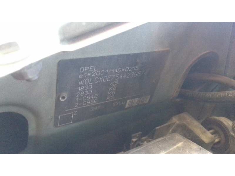 opel meriva del año 2004