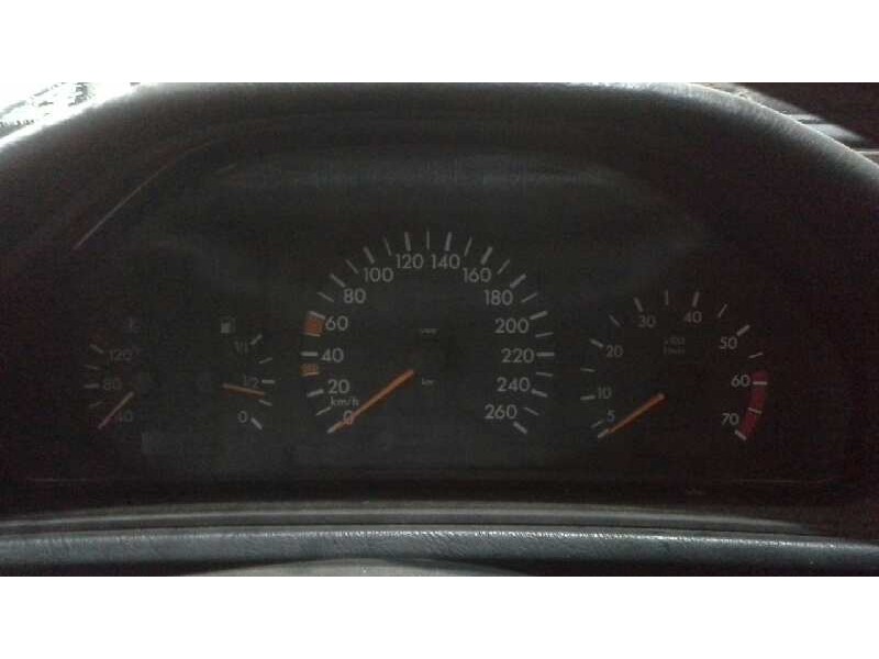 mercedes-benz clase clk (w208) coupe del año 1998