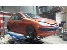 peugeot 206 berlina del año 2001