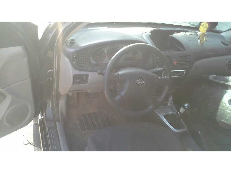 nissan almera (n16/e) del año 2001