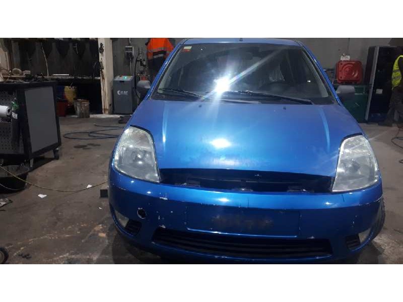ford fiesta (cbk) del año 2004