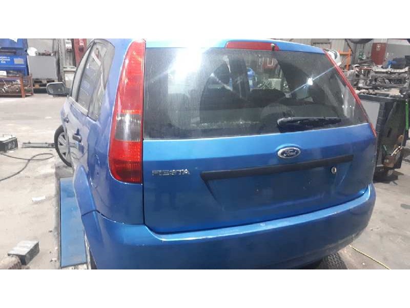 ford fiesta (cbk) del año 2004