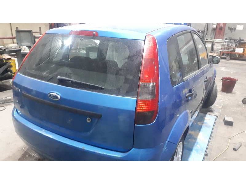 ford fiesta (cbk) del año 2004