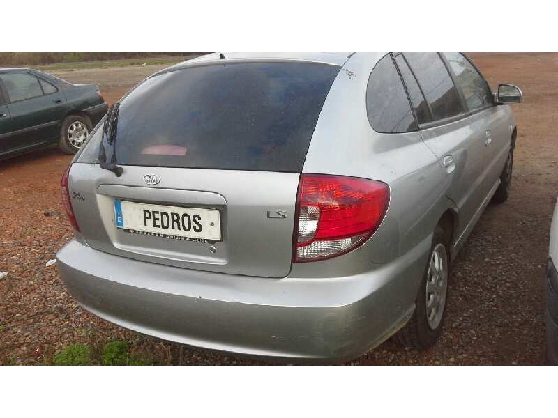 kia rio del año 2004