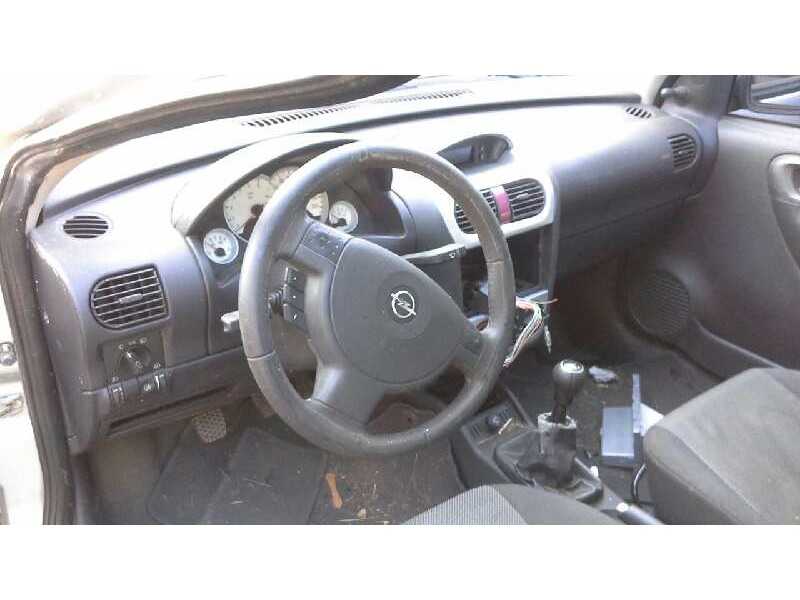 opel corsa c del año 2005