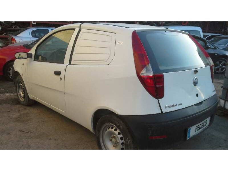 fiat punto berlina (188) del año 2007