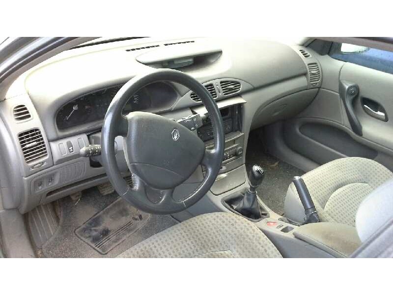 renault laguna ii (bg0) del año 2003