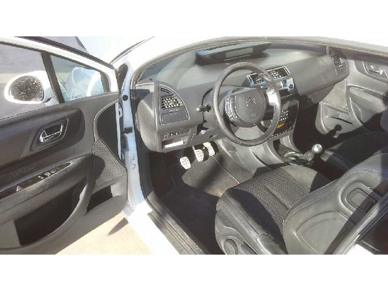 citroën c4 coupe del año 2008