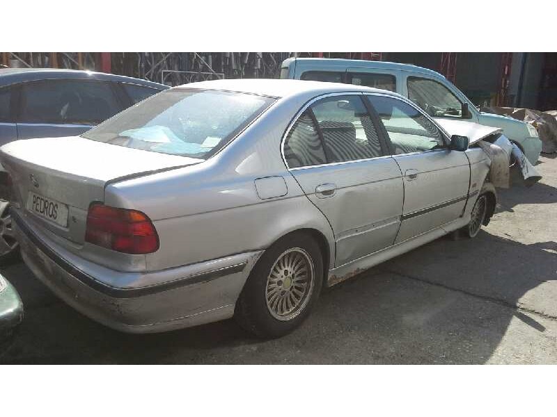bmw serie 5 berlina (e39) del año 2000