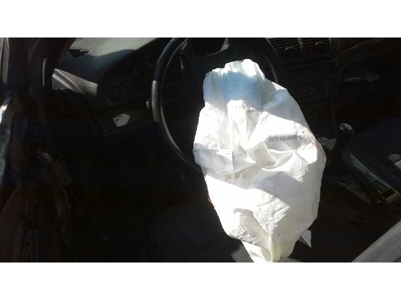 bmw serie 5 berlina (e39) del año 2000