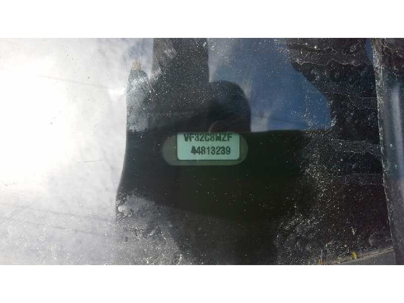 peugeot 206 berlina del año 2005