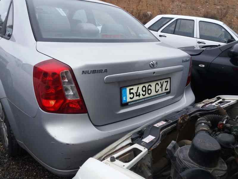 daewoo nubira berlina del año 2004