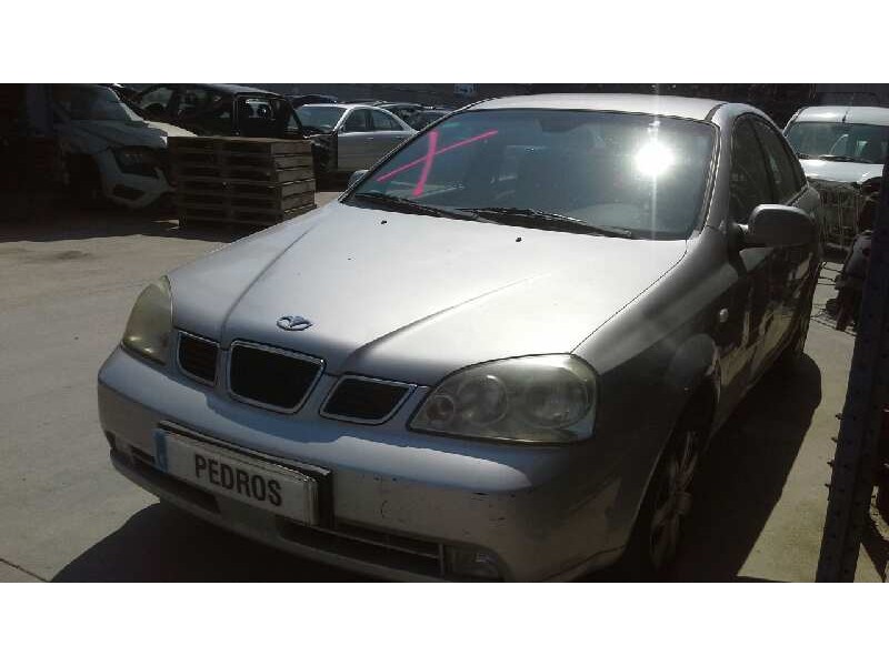 daewoo nubira berlina del año 2004