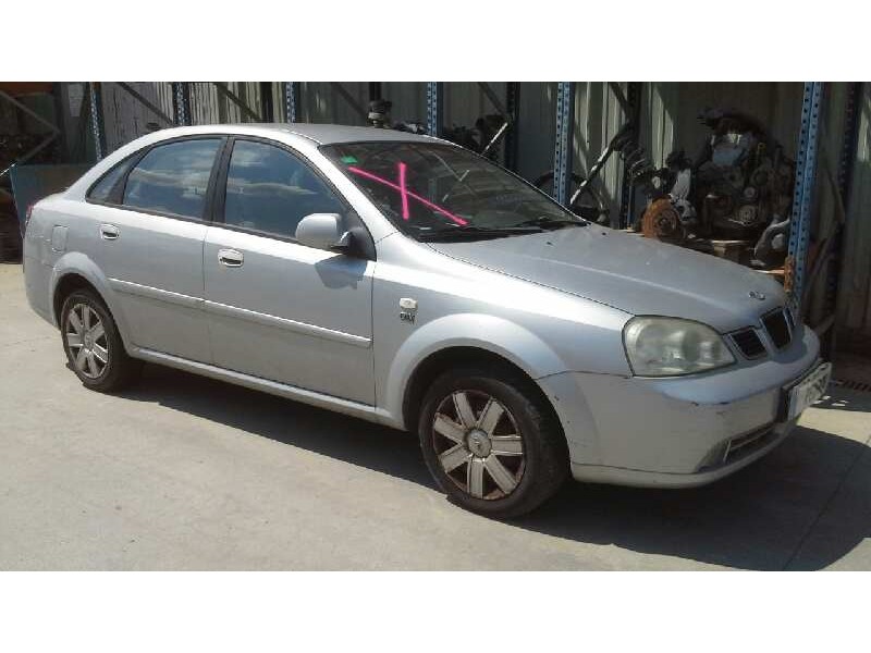 daewoo nubira berlina del año 2004