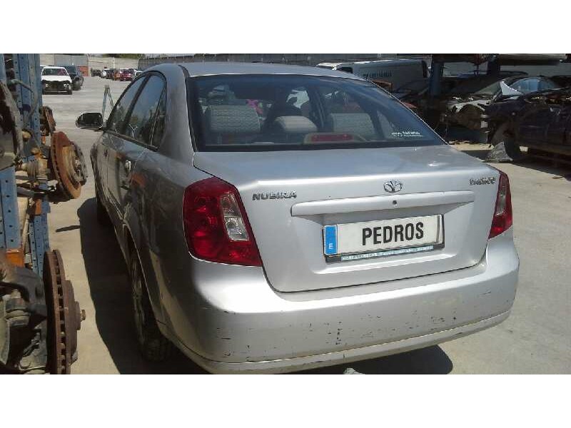 daewoo nubira berlina del año 2004