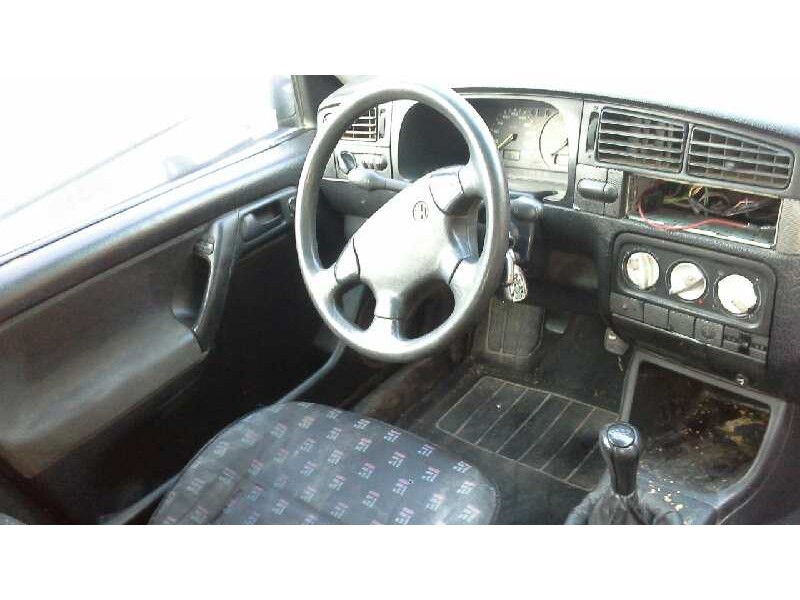 volkswagen golf iii berlina (1h1) del año 1993