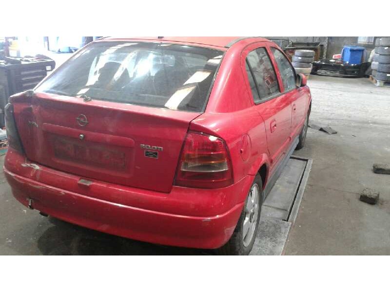 opel astra g berlina del año 2003