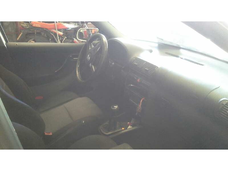 seat leon (1m1) del año 2000