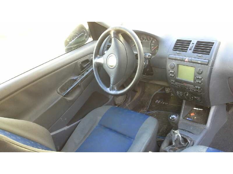 seat ibiza (6k1) del año 2001
