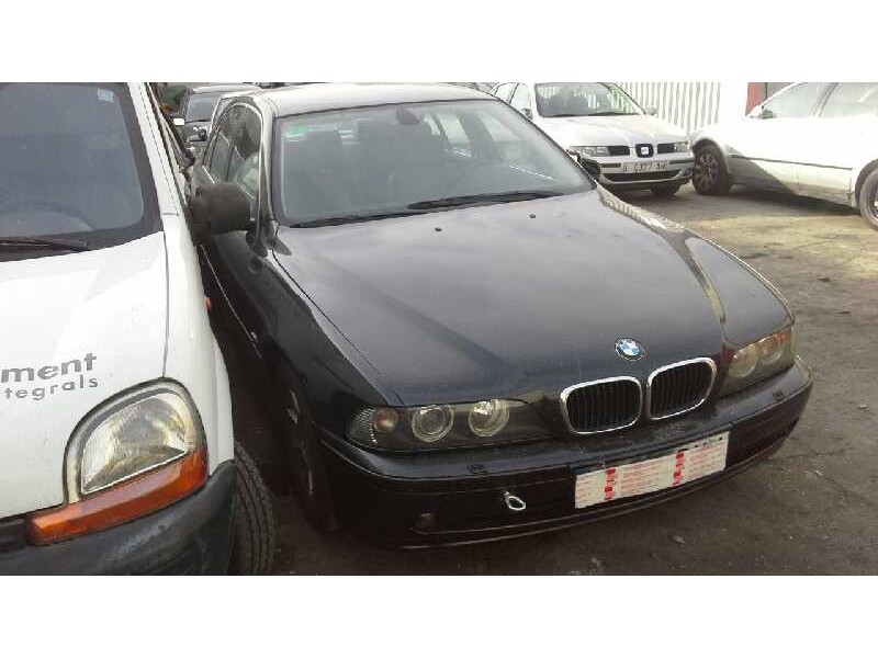 bmw serie 5 berlina (e39) del año 2001
