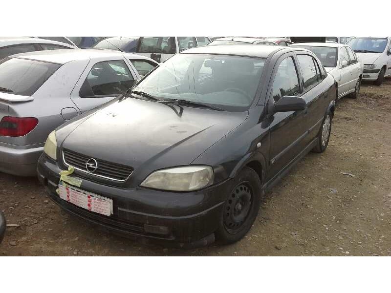 opel astra g berlina del año 2001