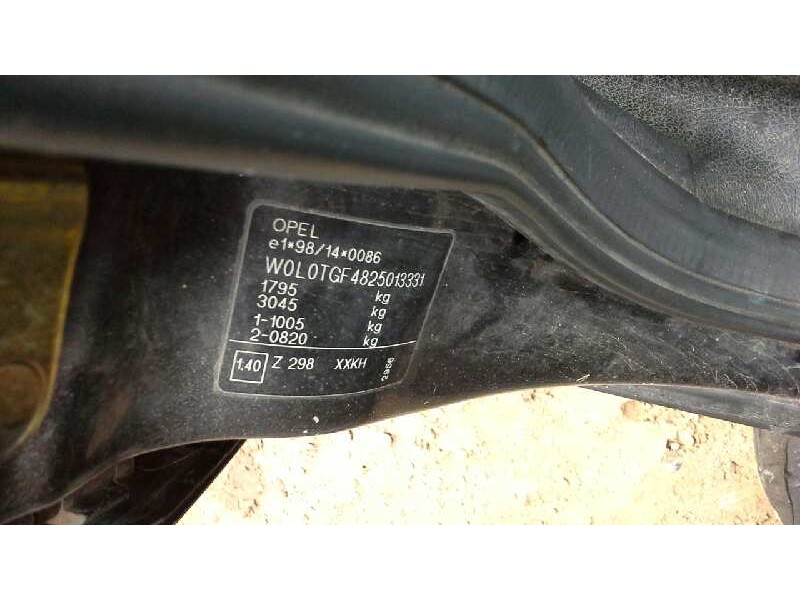 opel astra g berlina del año 2001