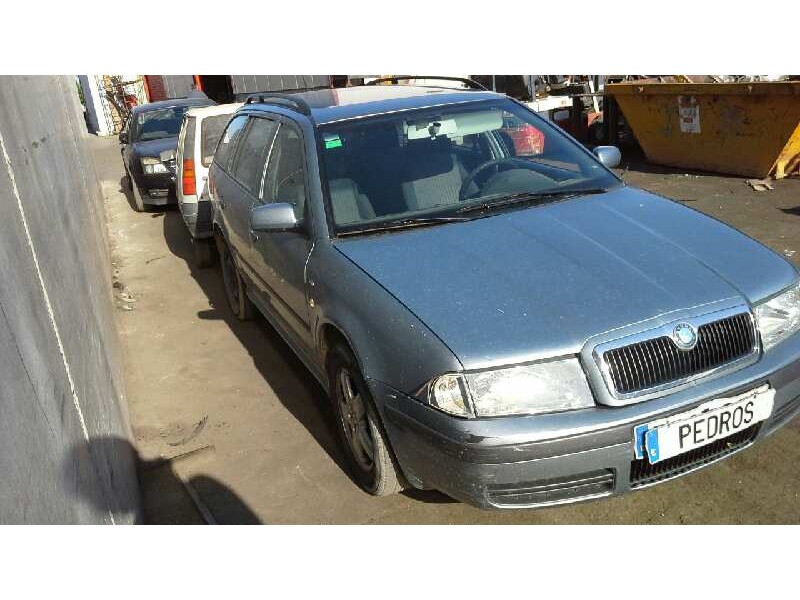 skoda octavia combi (1u5) del año 2003
