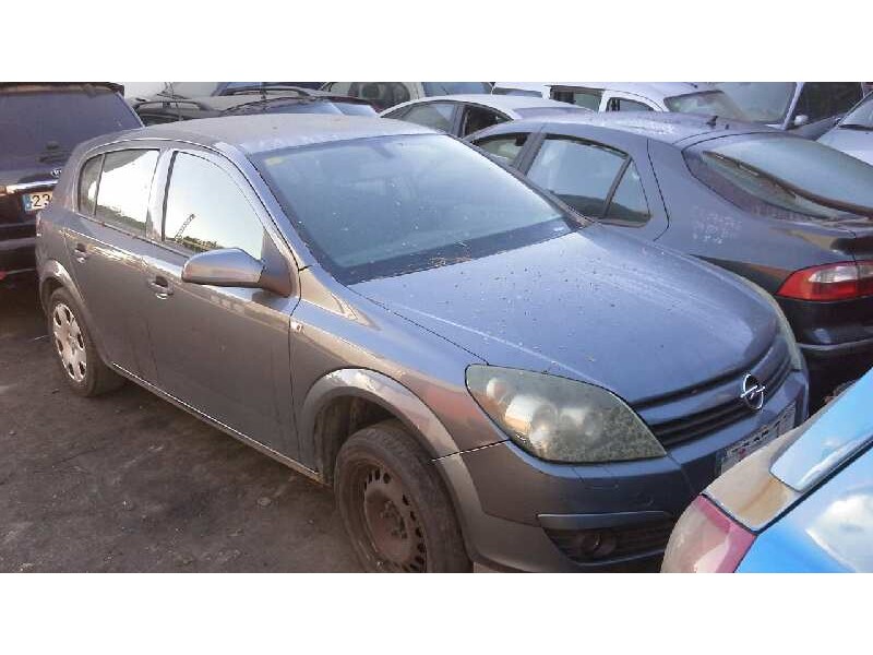 opel astra h berlina del año 2004