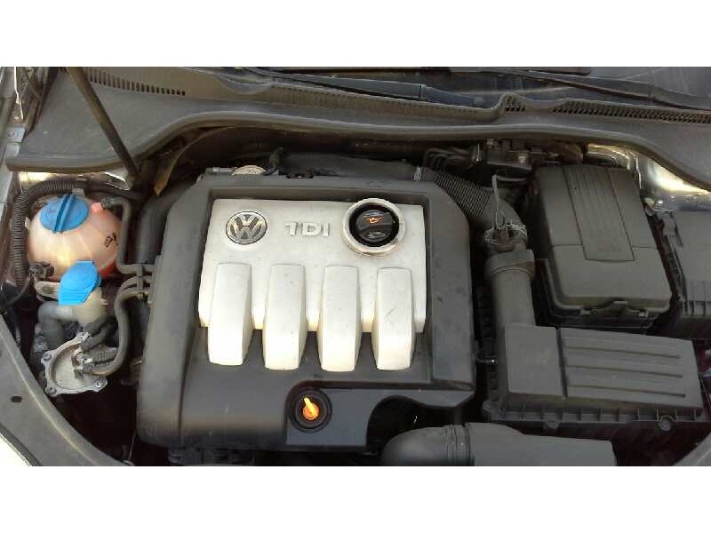 volkswagen golf v berlina (1k1) del año 2006