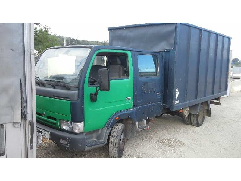 nissan cabstar del año 2001