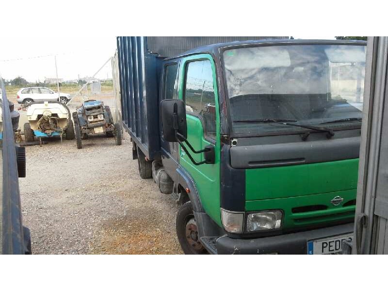 nissan cabstar del año 2001