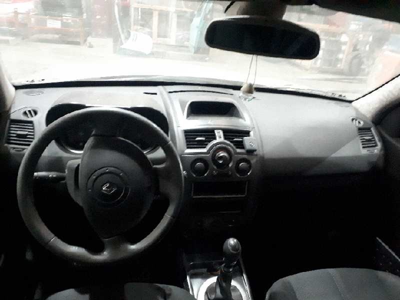 renault megane ii berlina 5p del año 2002