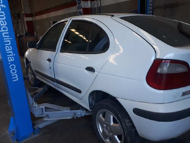 renault megane i fase 2 berlina (ba0) del año 2000