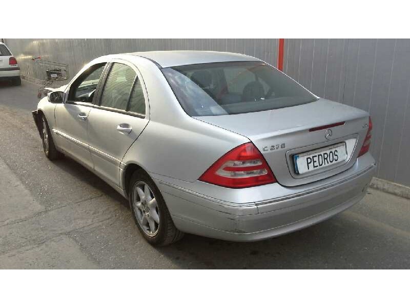 mercedes-benz clase c (w203) berlina del año 2002