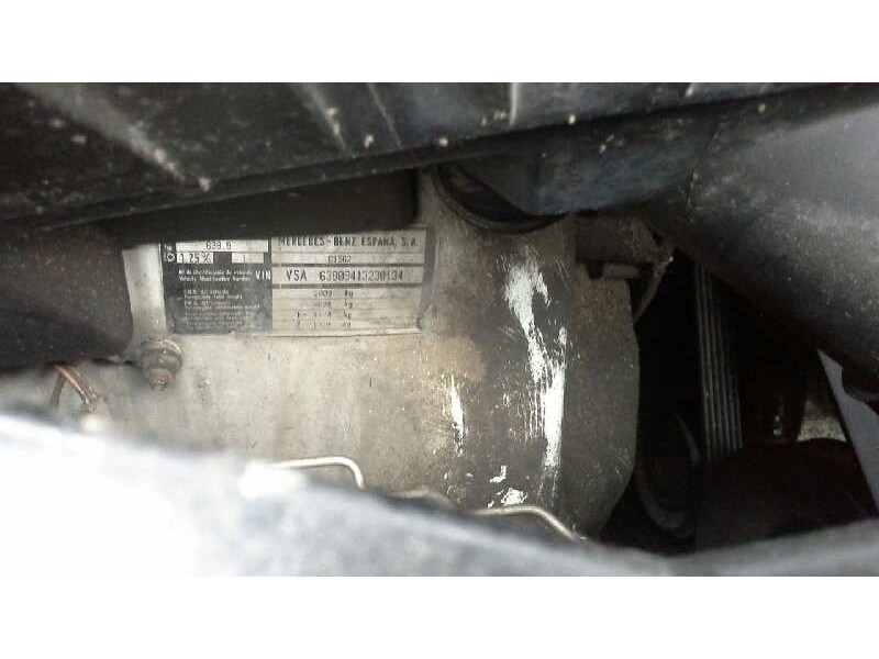 mercedes-benz vito (w638) caja cerrada del año 1999