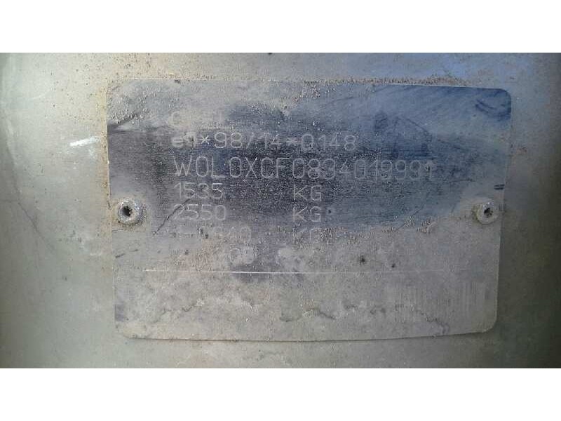 opel corsa c del año 2002