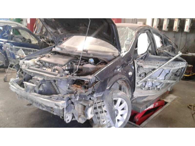 nissan primera berlina (p12) del año 2002