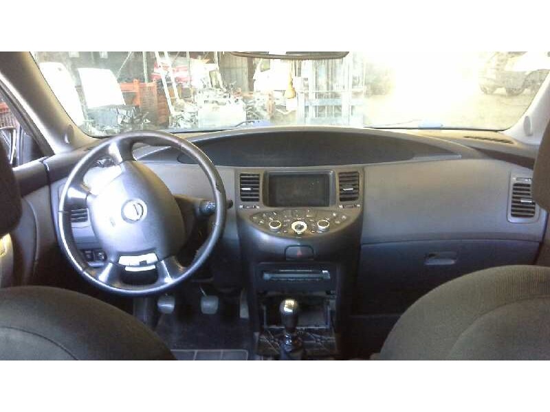 nissan primera berlina (p12) del año 2006