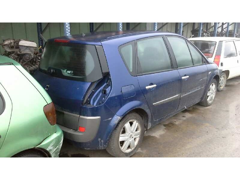 renault scenic ii del año 2004