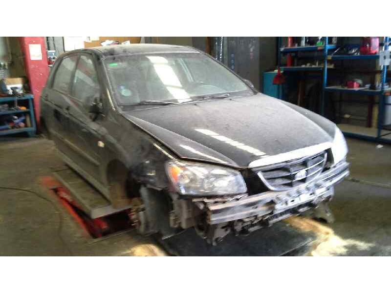 kia cerato del año 2004