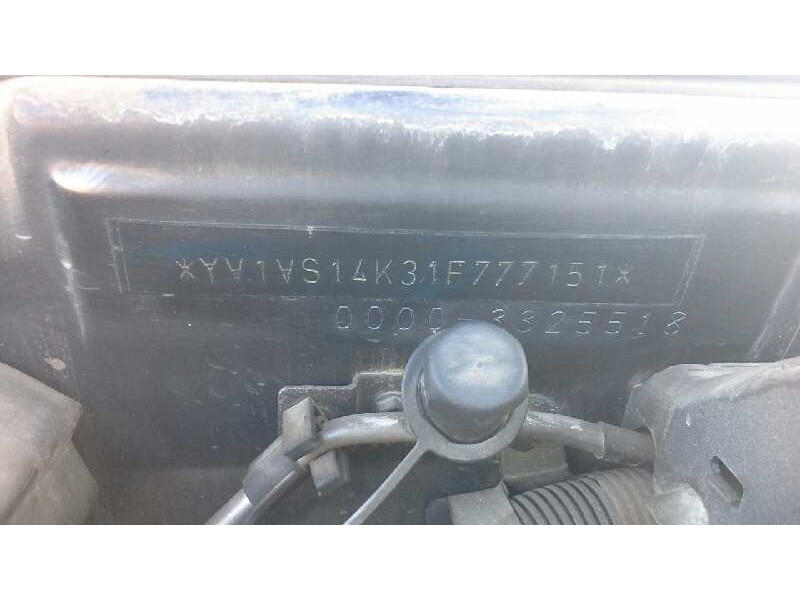 volvo s40 berlina del año 2002