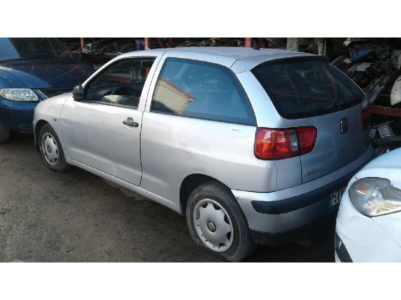 seat ibiza (6k1) del año 2001