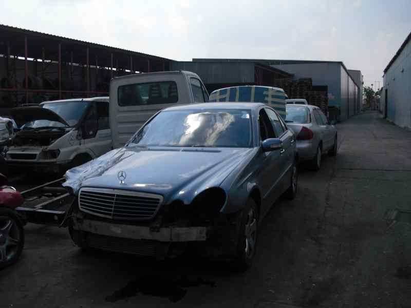mercedes-benz clase e (w211) berlina del año 1950
